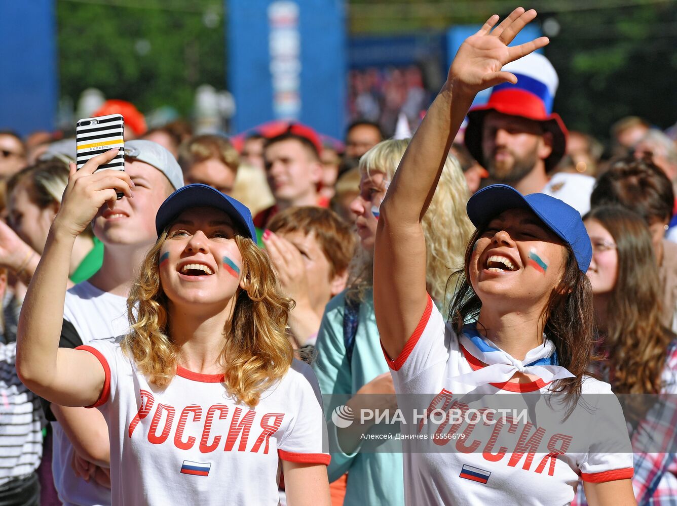 Просмотр матча ЧМ-2018 по футболу между сборными Уругвая и России