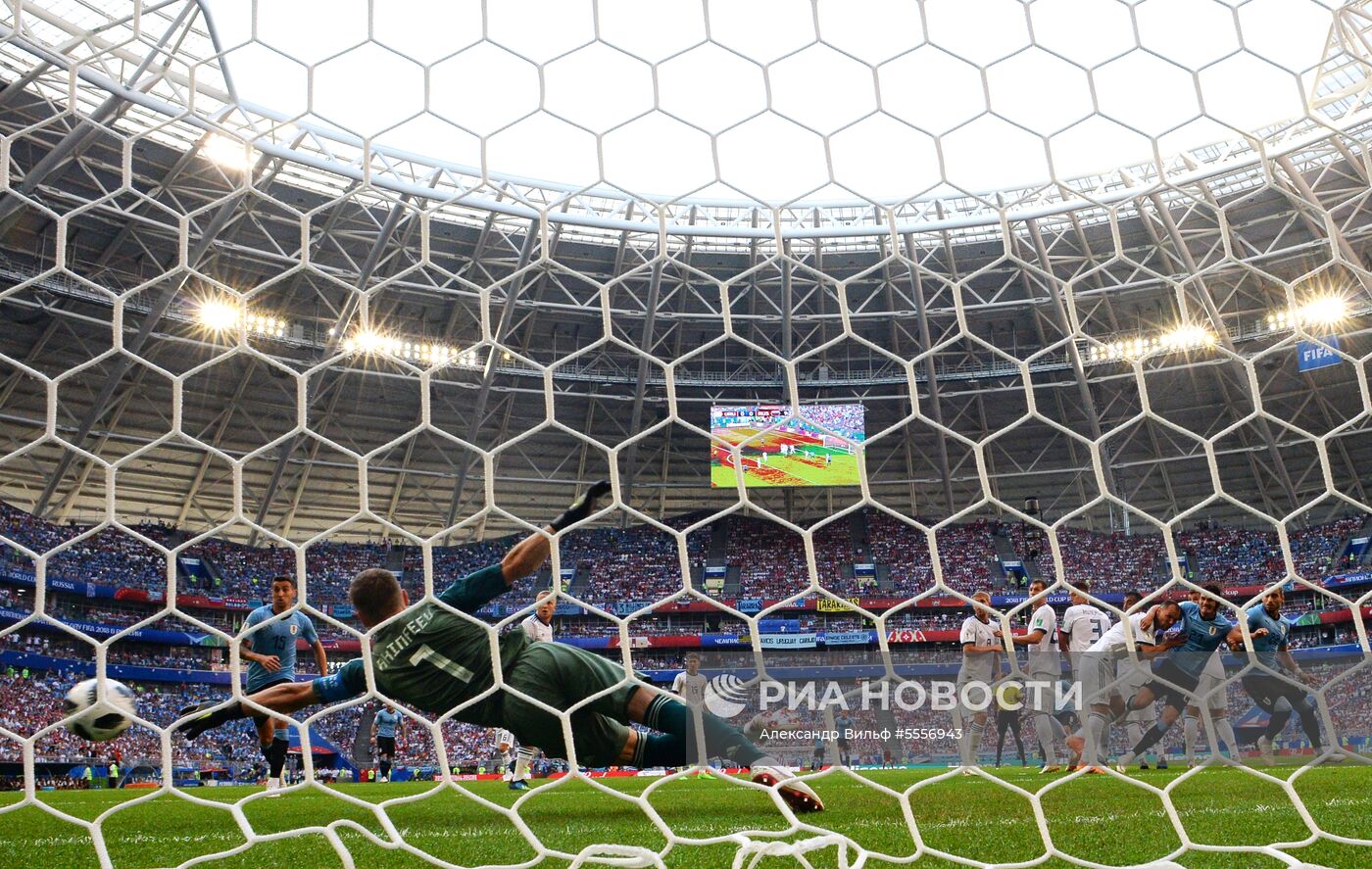 Футбол. ЧМ-2018. Матч Уругвай - Россия