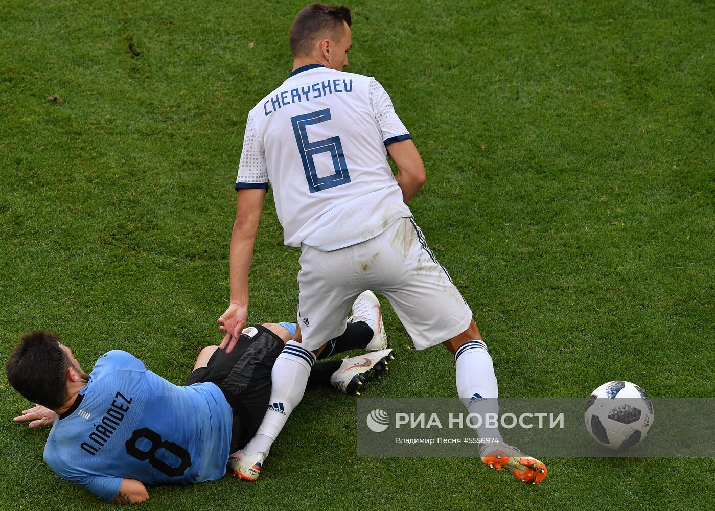 Футбол. ЧМ-2018. Матч Уругвай - Россия