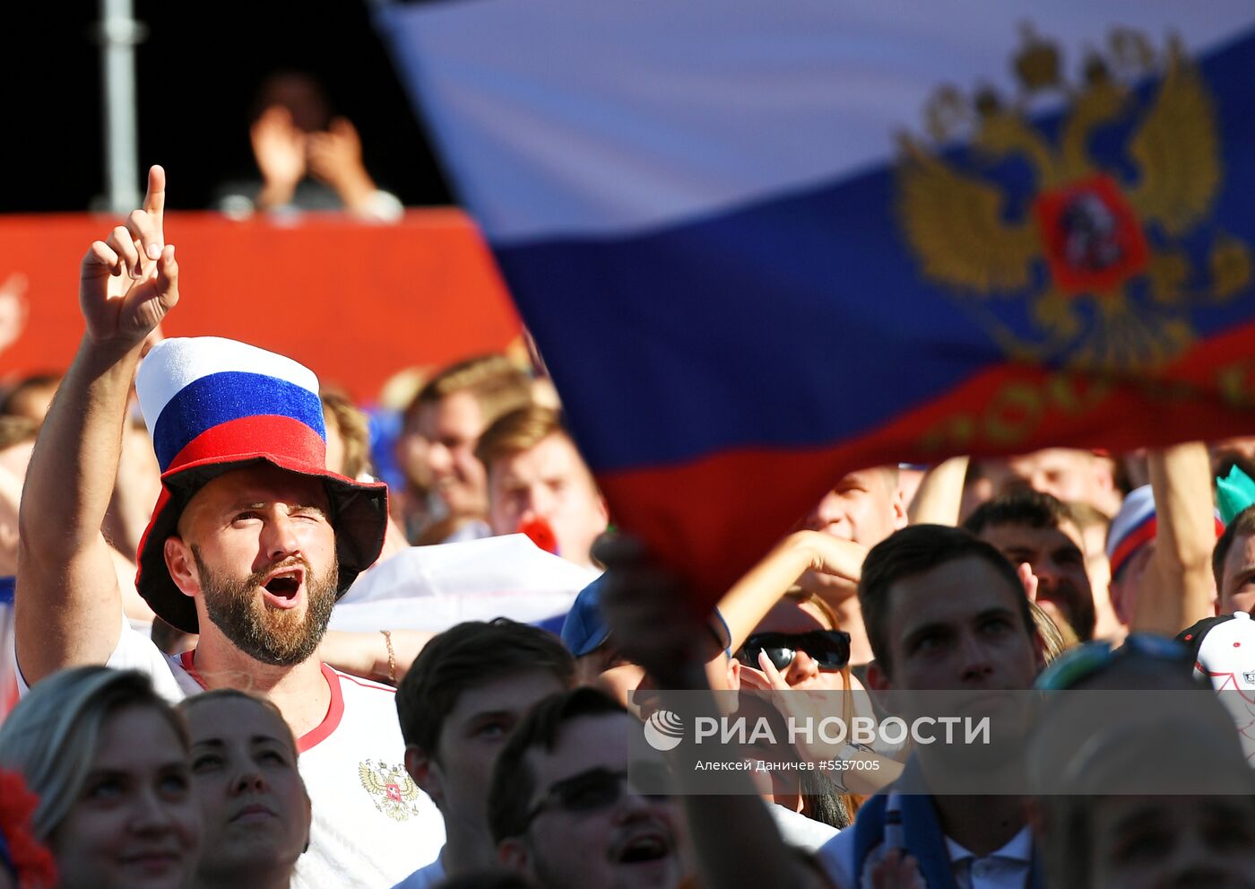 Просмотр матча ЧМ-2018 по футболу между сборными Уругвая и России