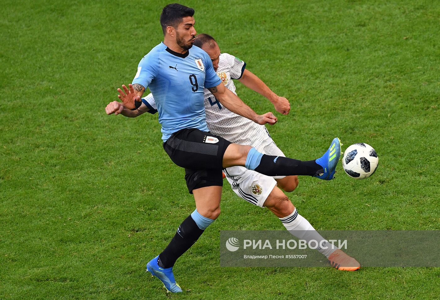 Футбол. ЧМ-2018. Матч Уругвай - Россия
