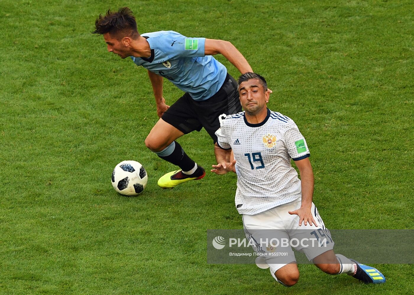 Футбол. ЧМ-2018. Матч Уругвай - Россия