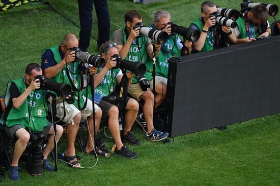 Футбол. ЧМ-2018. Матч Уругвай - Россия