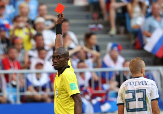 Футбол. ЧМ-2018. Матч Уругвай - Россия