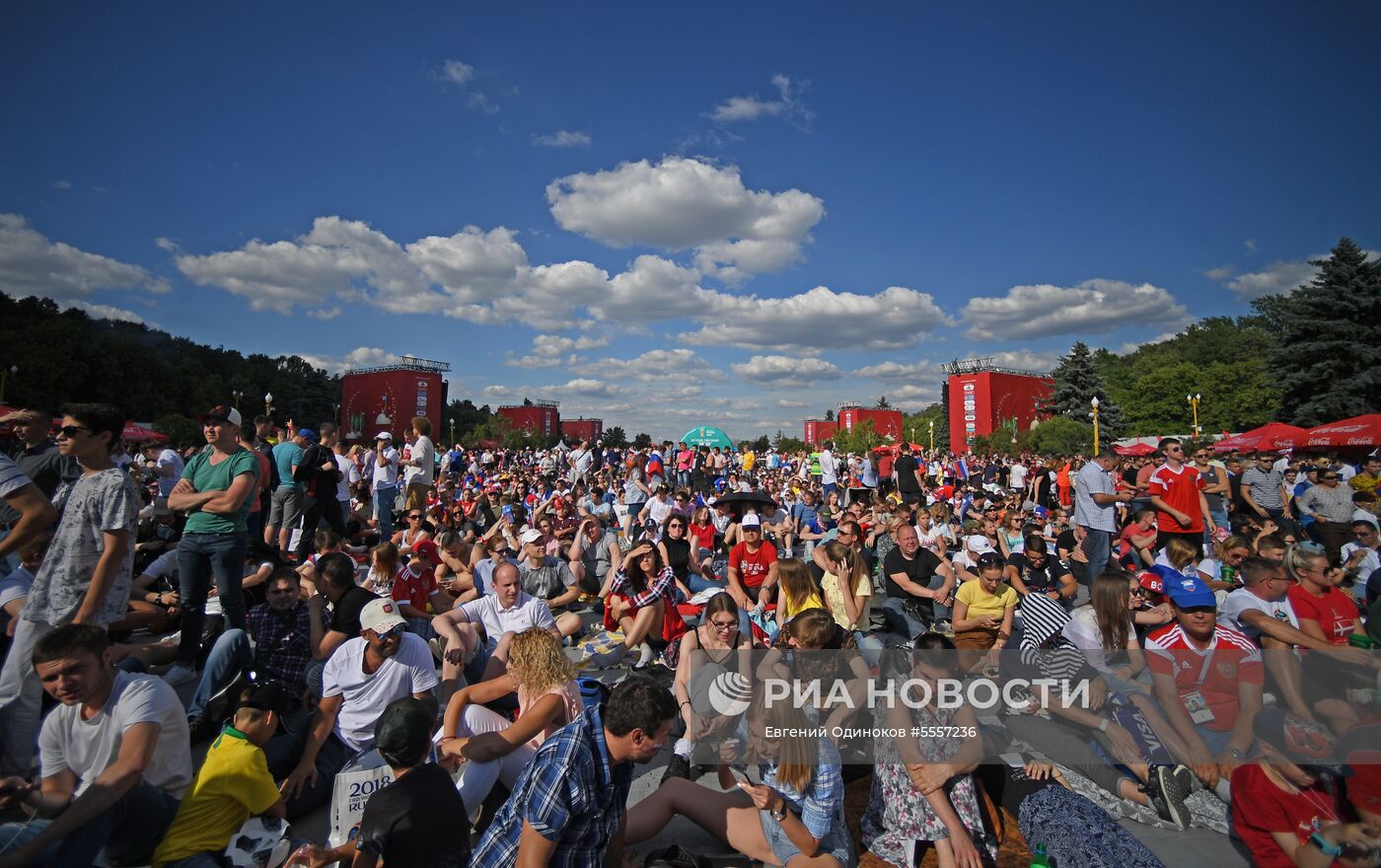 Просмотр матча ЧМ-2018 по футболу между сборными Уругвая и России