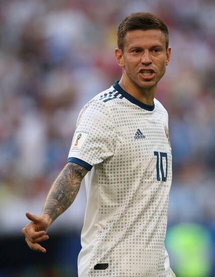 Футбол. ЧМ-2018. Матч Уругвай - Россия