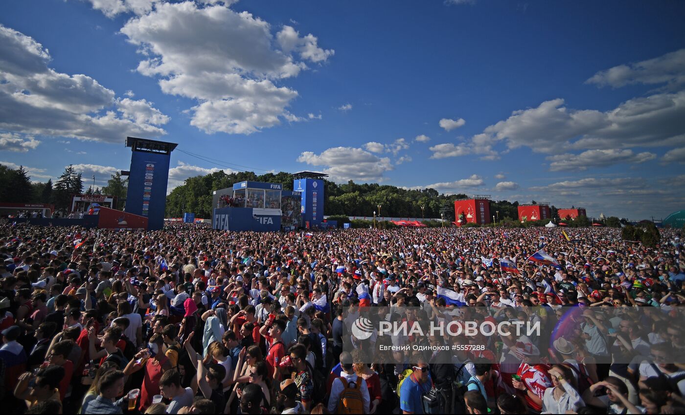 Просмотр матча ЧМ-2018 по футболу между сборными Уругвая и России