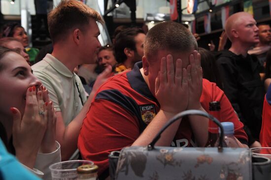 Просмотр матча ЧМ-2018 по футболу между сборными Уругвая и России