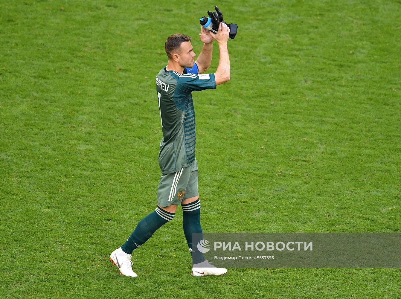 Футбол. ЧМ-2018. Матч Уругвай - Россия