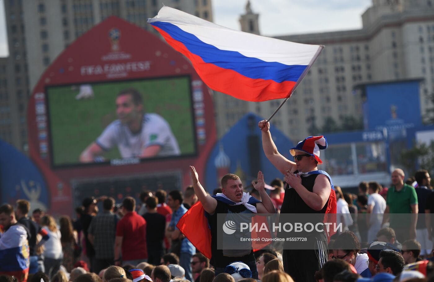 Просмотр матча ЧМ-2018 по футболу между сборными Уругвая и России