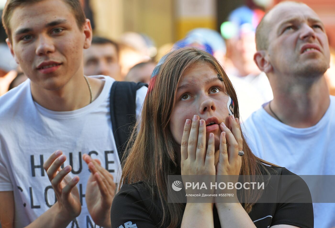 Просмотр матча ЧМ-2018 по футболу между сборными Уругвая и России