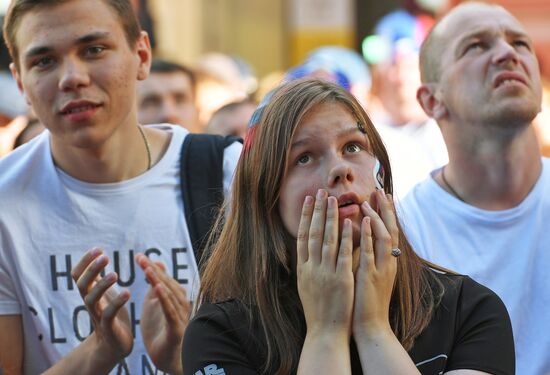 Просмотр матча ЧМ-2018 по футболу между сборными Уругвая и России