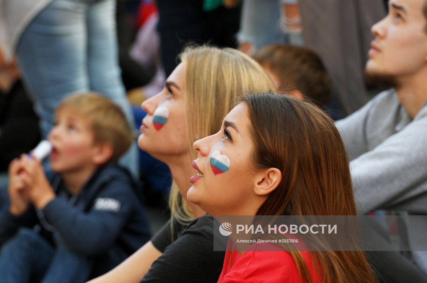 Просмотр матча ЧМ-2018 по футболу между сборными Уругвая и России