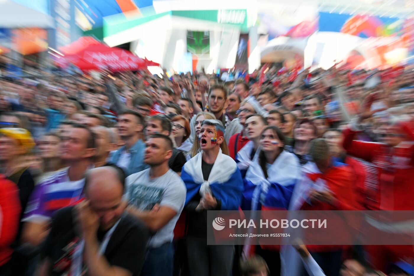 Просмотр матча ЧМ-2018 по футболу между сборными Уругвая и России