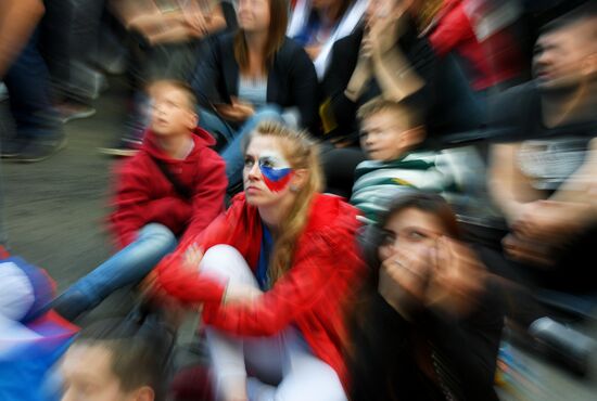 Просмотр матча ЧМ-2018 по футболу между сборными Уругвая и России