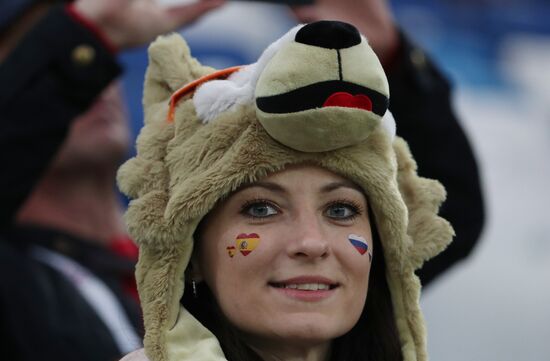 Болельщики перед матчем ЧМ-2018 по футболу между сборными Испании и Марокко