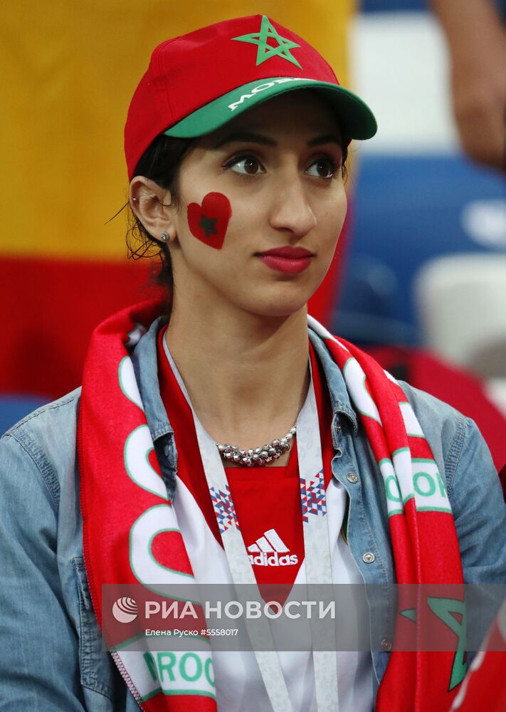 Болельщики перед матчем ЧМ-2018 по футболу между сборными Испании и Марокко