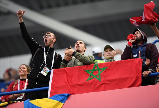 Болельщики перед матчем ЧМ-2018 по футболу между сборными Испании и Марокко