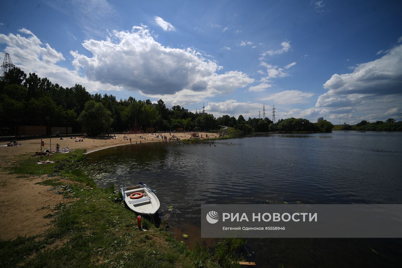 Парк Левобережный в Москве