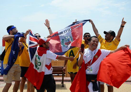 Болельщики перед матчем ЧМ-2018 по футболу между сборными Австралии и Перу