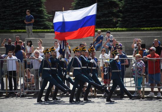 Репетиция развода караулов президентского полка на Красной площади