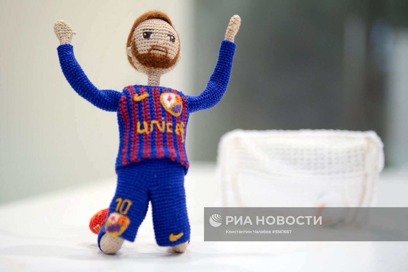 Мастерица из Волгограда сшила крючком куклы футболистов ЧМ-2018 по футболу