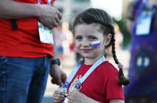 Болельщики перед матчем ЧМ-2018 по футболу между сборными Швейцарии и Коста-Рики