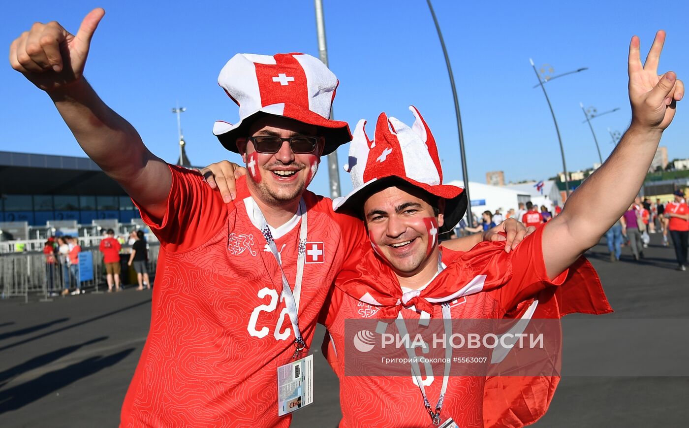 Болельщики перед матчем ЧМ-2018 по футболу между сборными Швейцарии и Коста-Рики