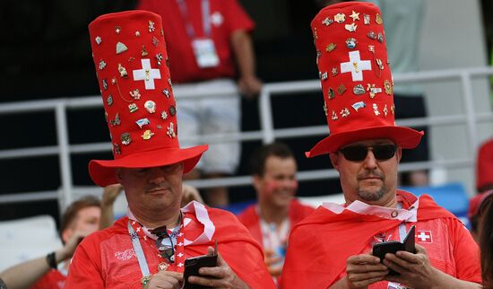 Болельщики перед матчем ЧМ-2018 по футболу между сборными Швейцарии и Коста-Рики