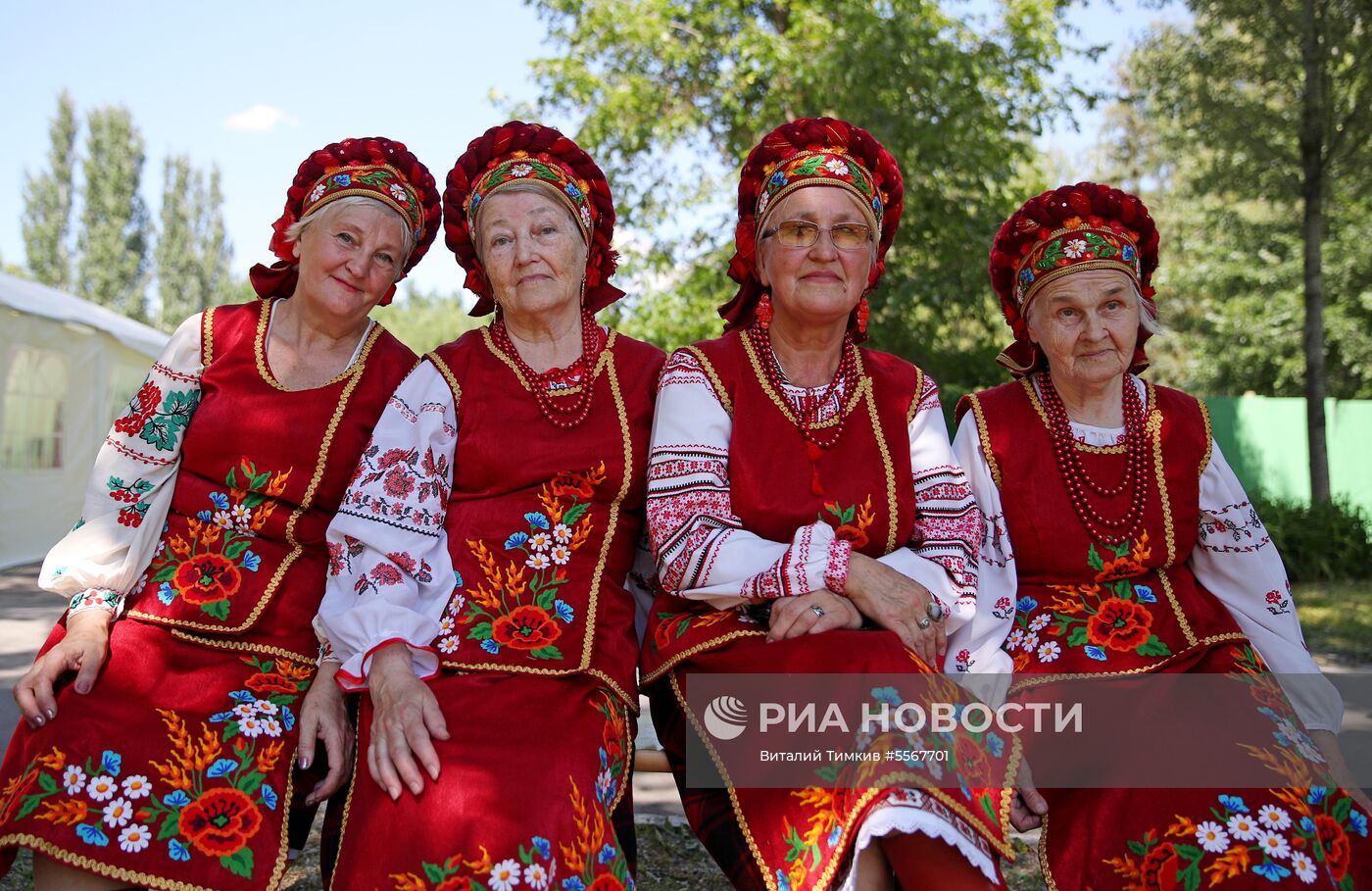 Футбольные болельщики приняли участие в Сабантуе в Самаре