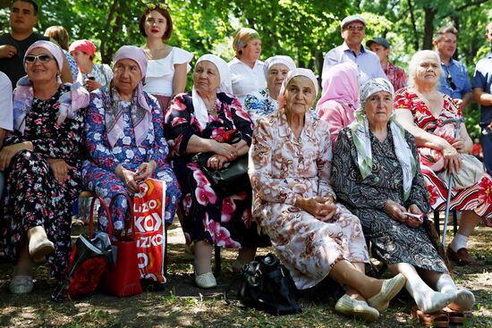 Футбольные болельщики приняли участие в Сабантуе в Самаре