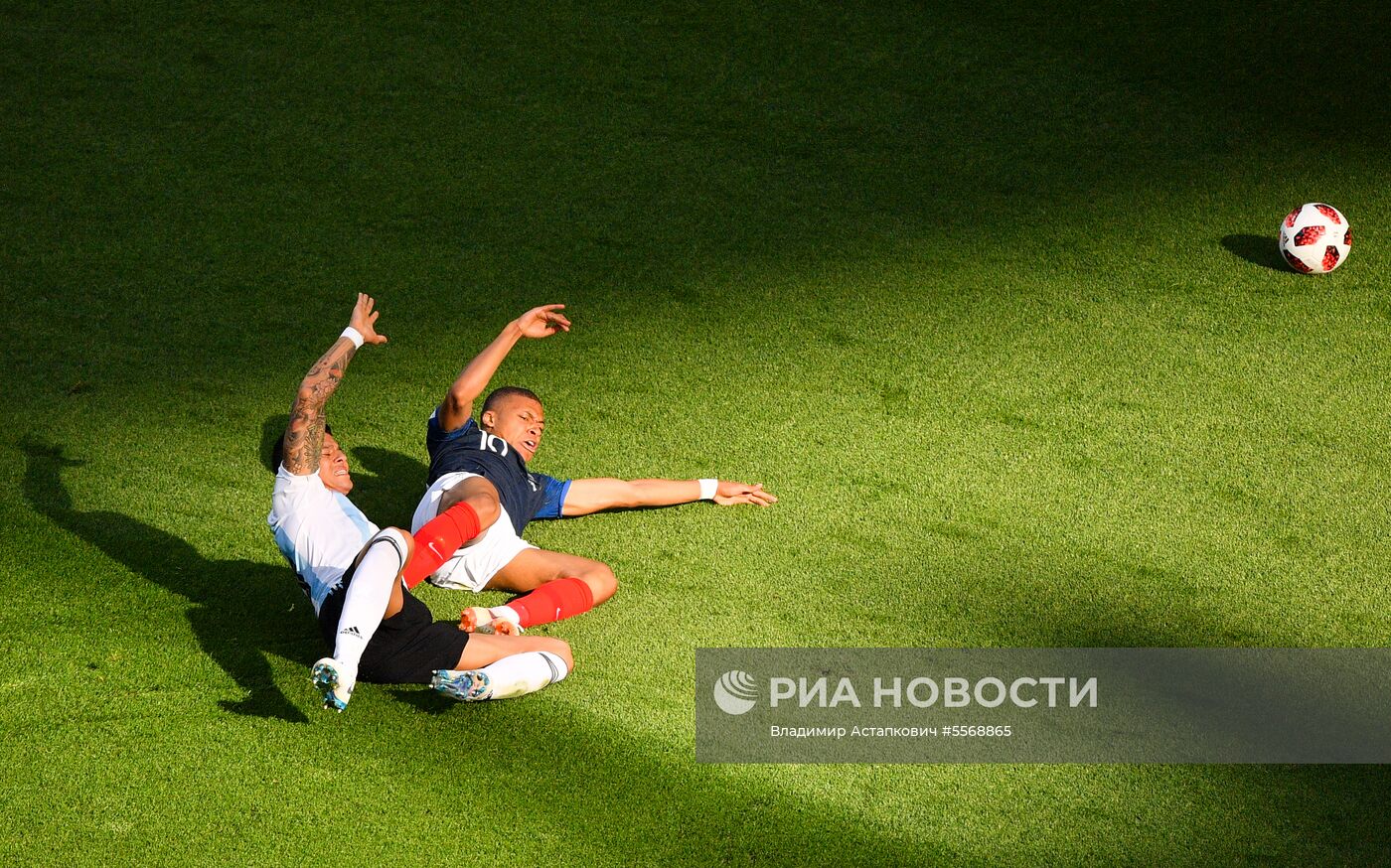 Футбол. ЧМ-2018. Матч Франция - Аргентина