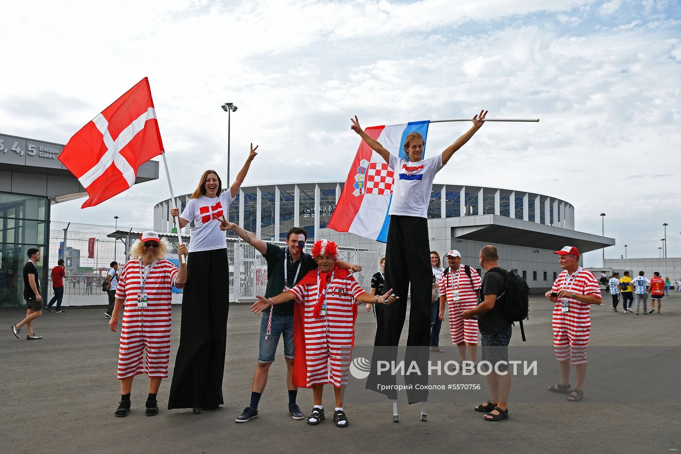 Болельщики перед матчем ЧМ-2018 по футболу между сборными Хорватии и Дании