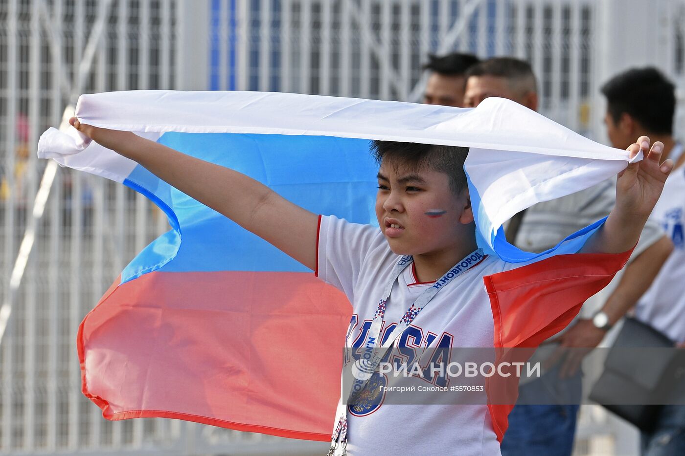 Болельщики перед матчем ЧМ-2018 по футболу между сборными Хорватии и Дании