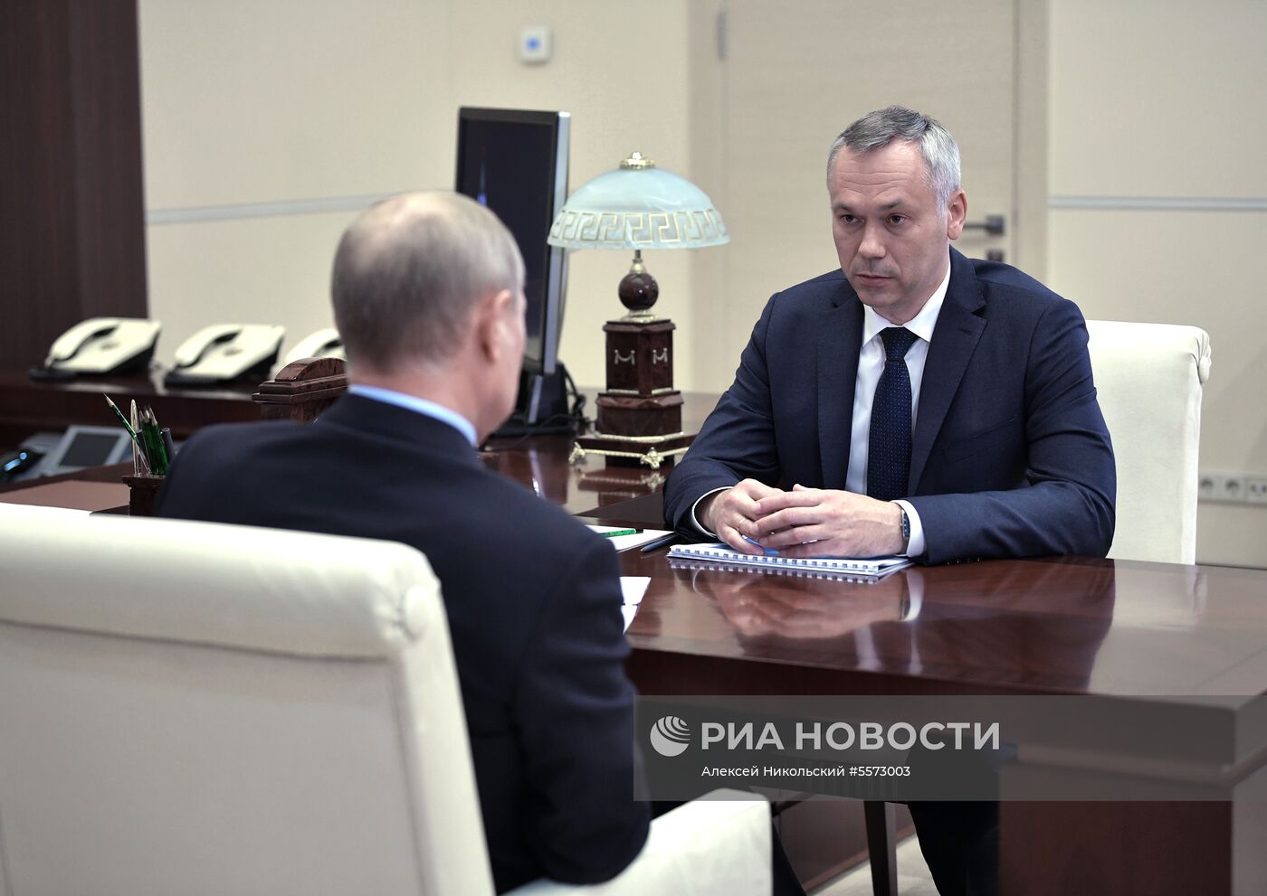 Президент РФ В. Путин встретился с врио губернатора Новосибирской области А. Травниковым