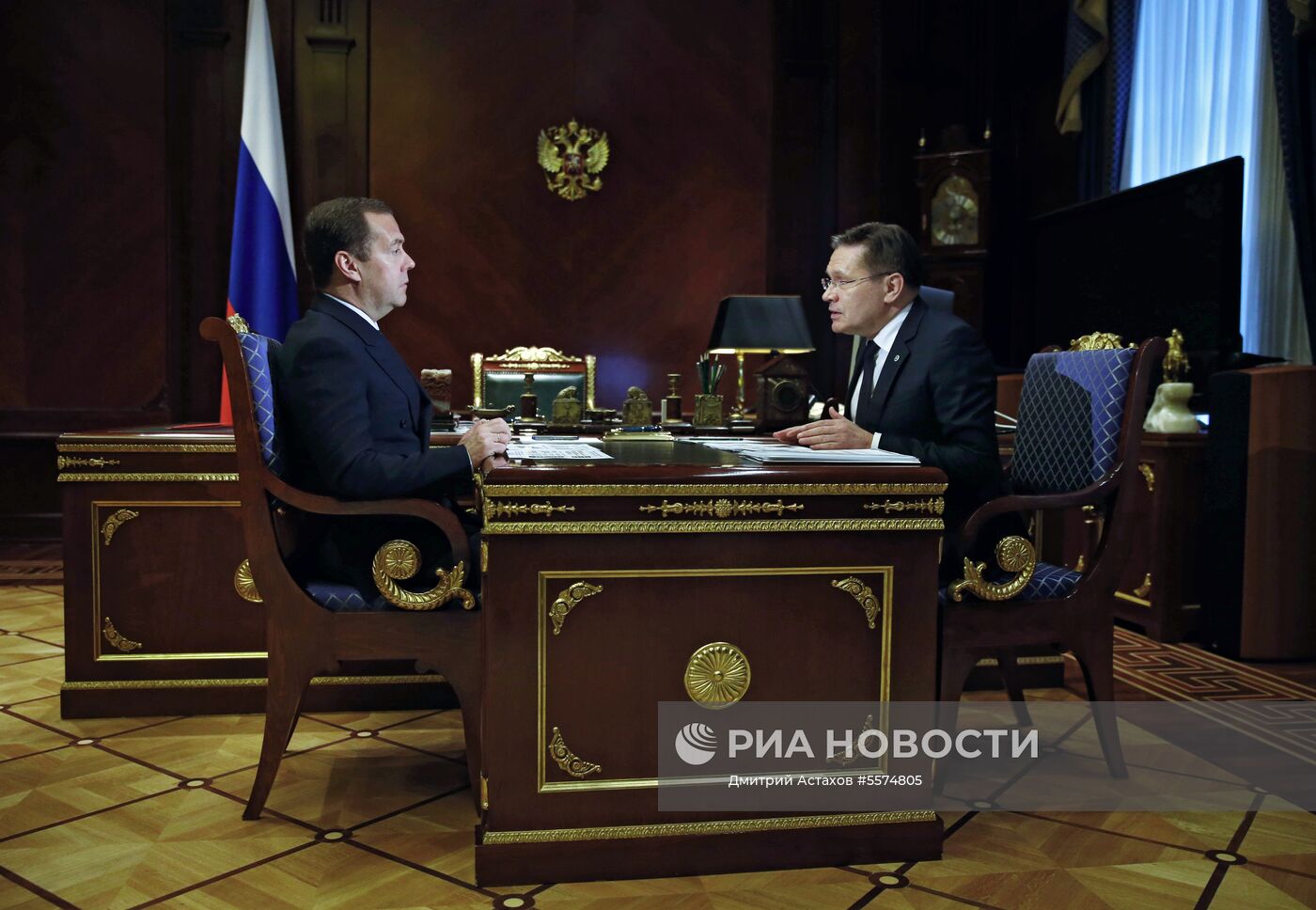 Премьер-министр РФ Д. Медведев встретился с главой "Росатома" А. Лихачёвым