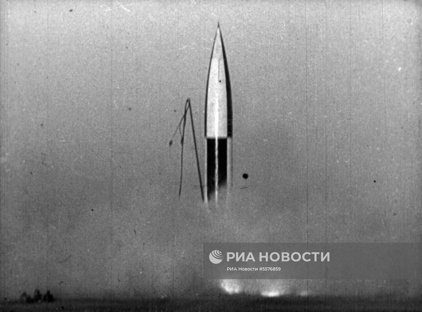 Кадр из документального фильма "Первые советские спутники Земли"