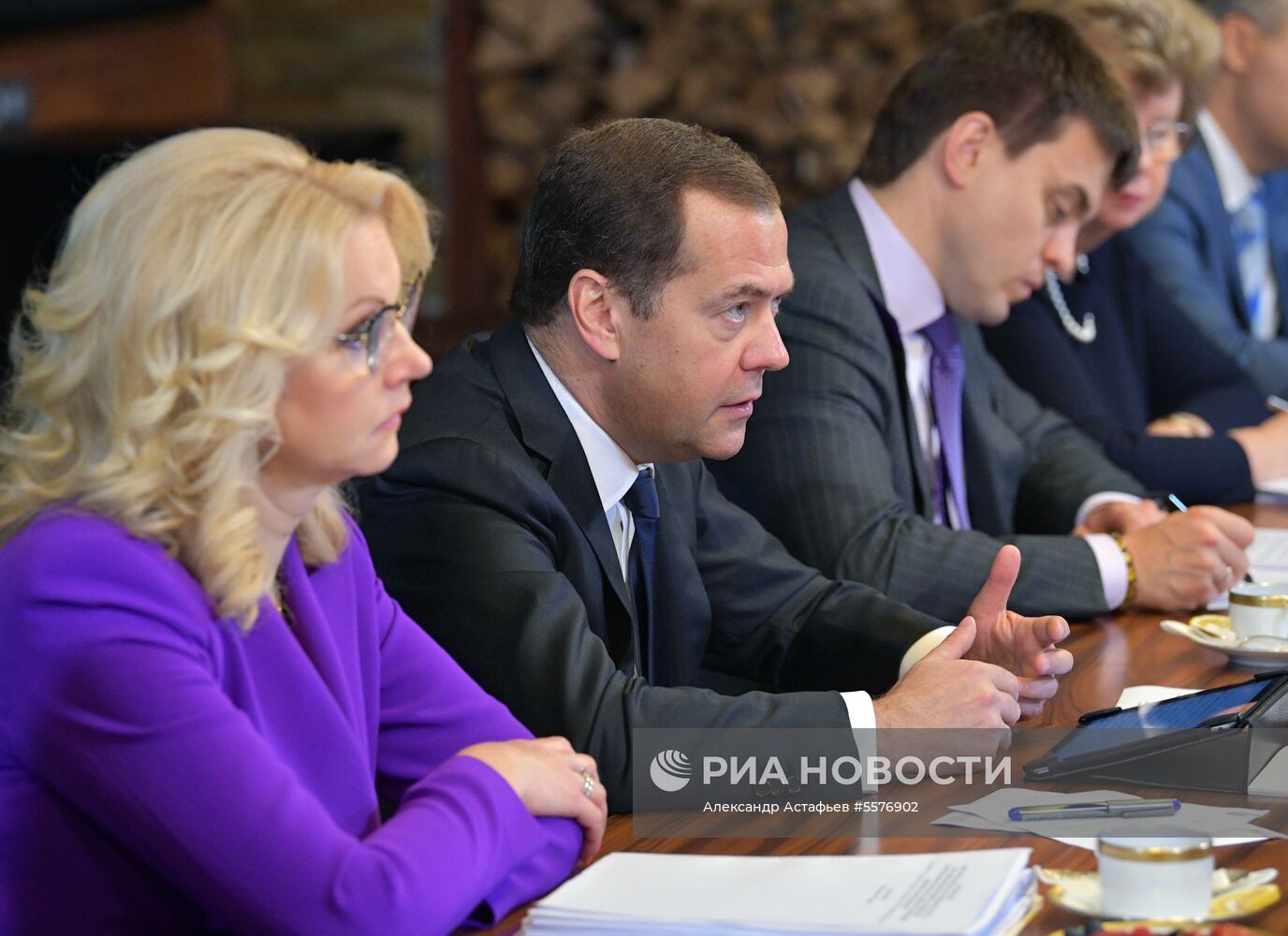 Премьер-министр РФ Д. Медведев встретился с ректорами российских высших учебных заведений