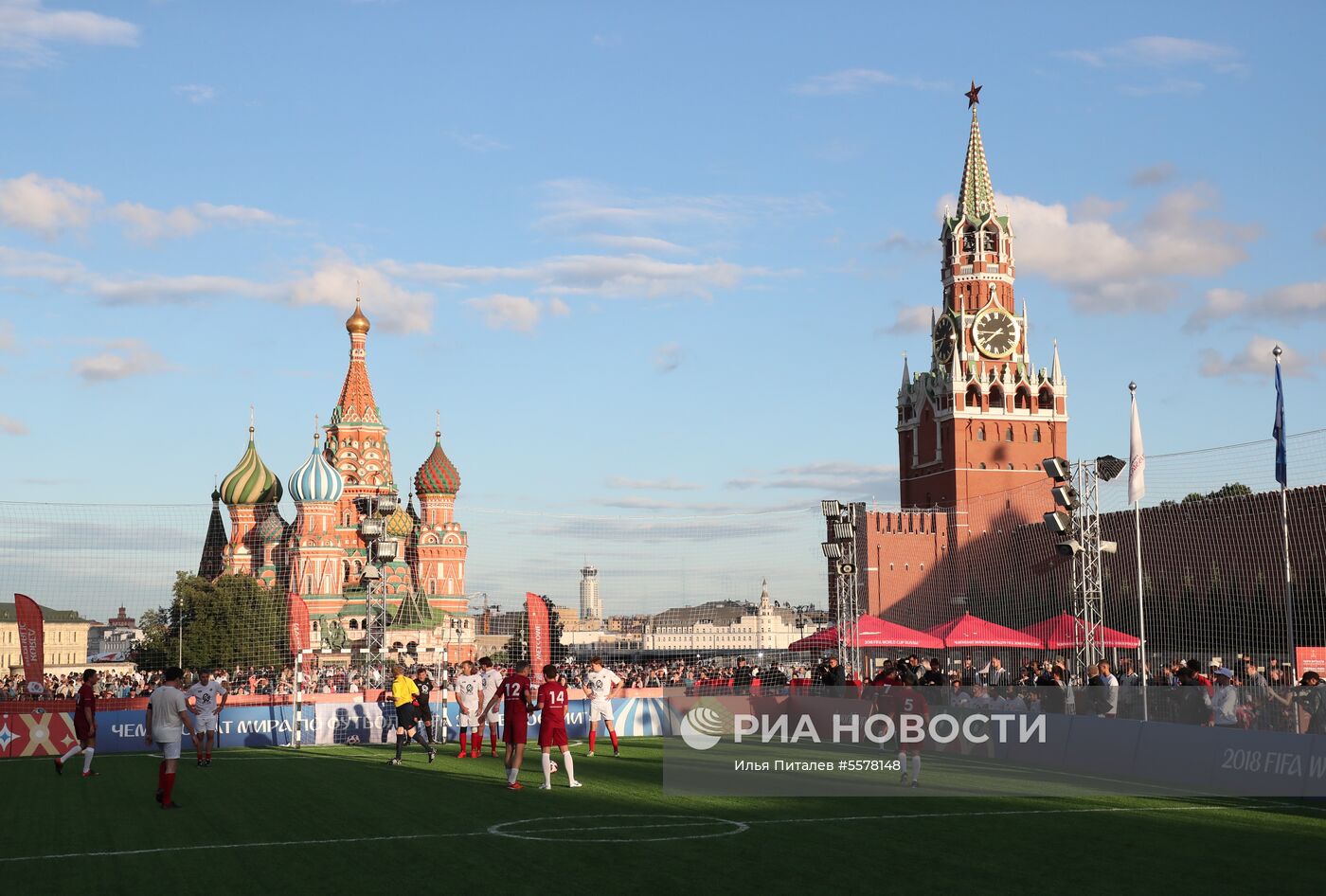 Футбольный матч Россия - Катар на Красной площади