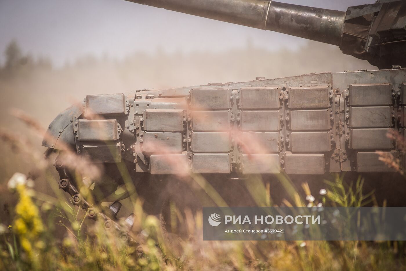 Танковые учения на полигоне Погоново в Воронежской области