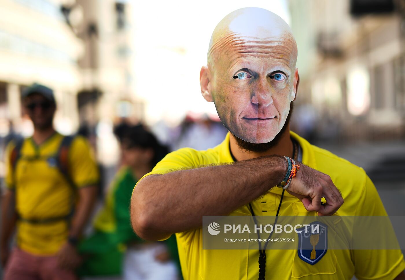 Болельщики перед матчем ЧМ-2018 по футболу между сборными Бразилии и Бельгии