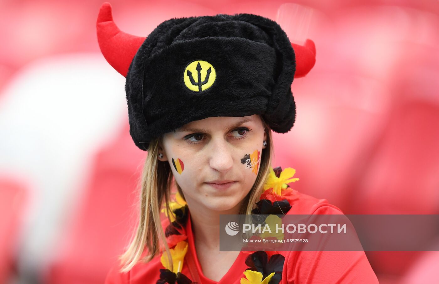 Болельщики перед матчем ЧМ-2018 по футболу между сборными Бразилии и Бельгии