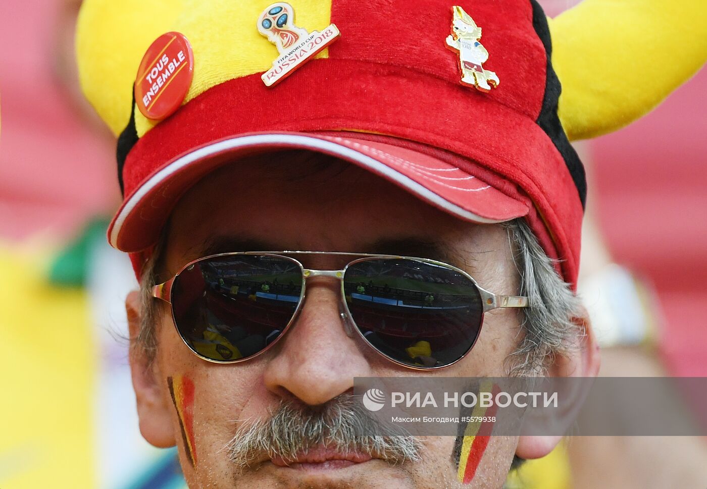 Болельщики перед матчем ЧМ-2018 по футболу между сборными Бразилии и Бельгии