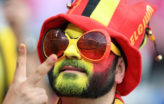 Болельщики перед матчем ЧМ-2018 по футболу между сборными Бразилии и Бельгии