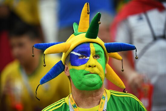 Болельщики перед матчем ЧМ-2018 по футболу между сборными Бразилии и Бельгии 