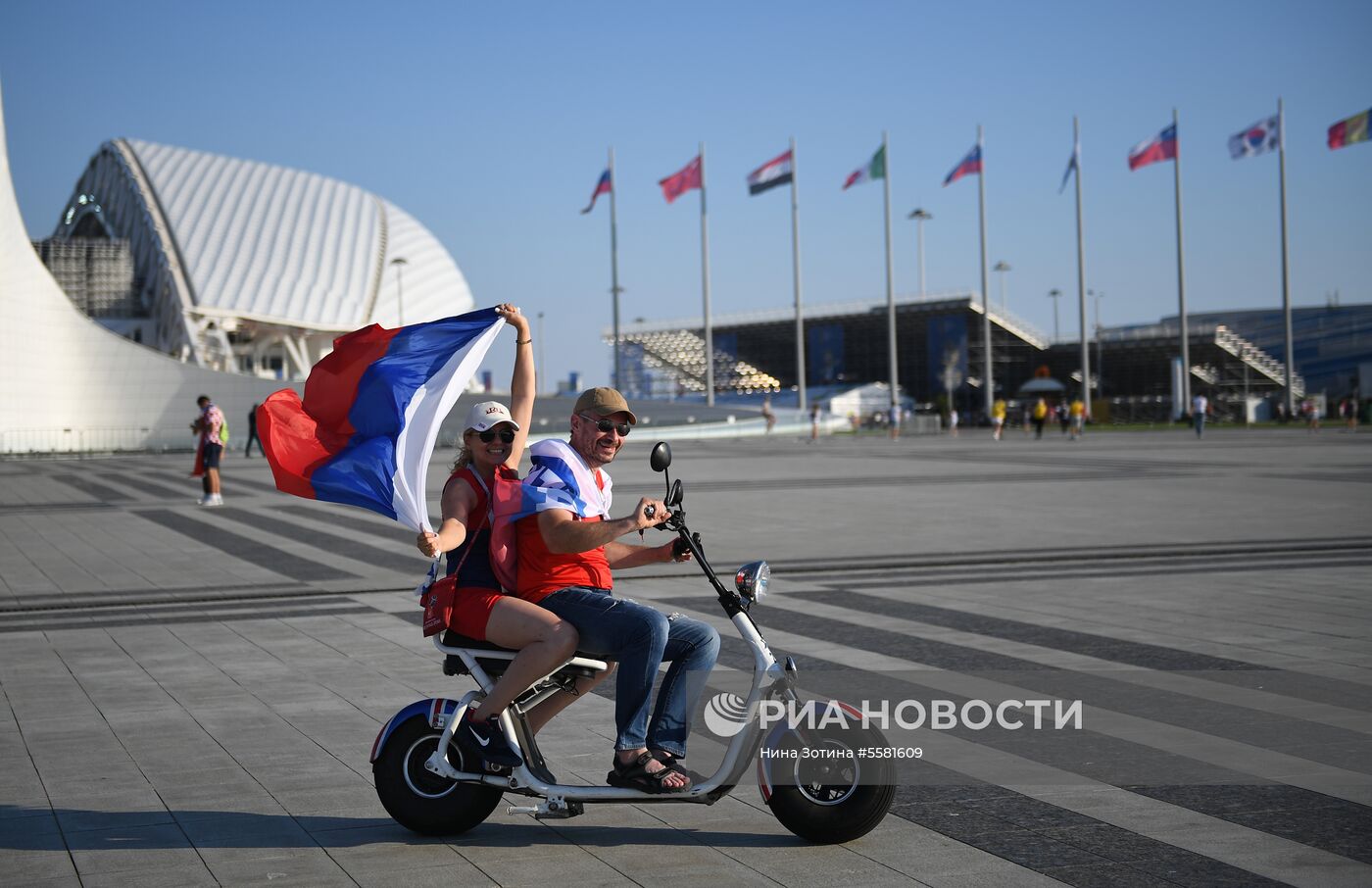 Болельщики перед матчем ЧМ-2018 по футболу между сборными России и Хорватии