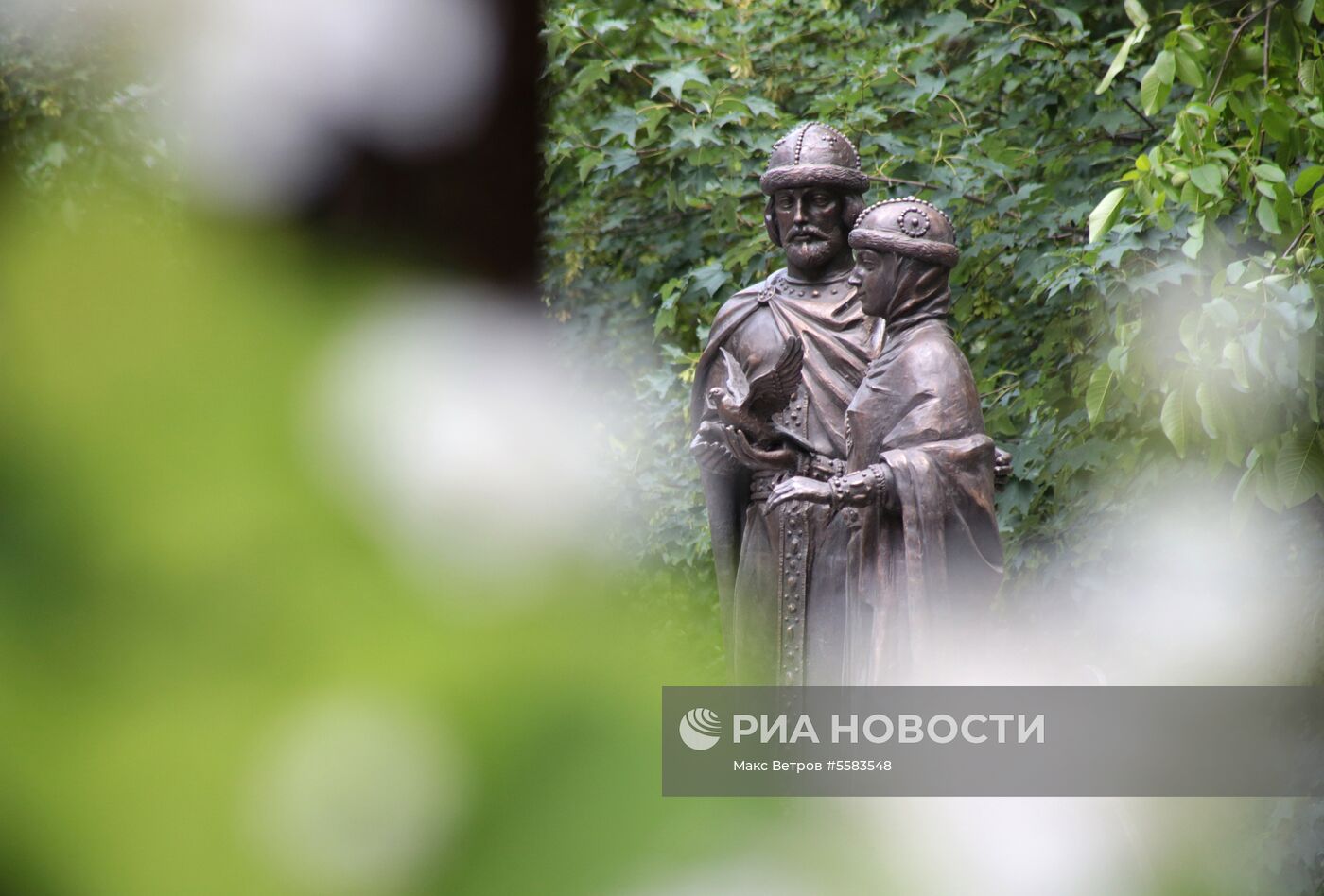Открытие памятника святым Петру и Февронии в Крыму