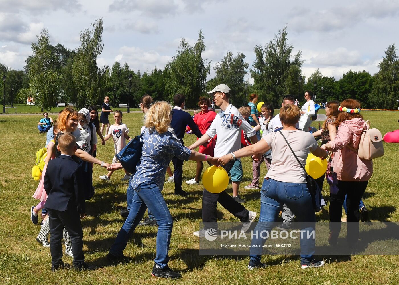 Празднование Дня семьи, любви и верности в "Царицыно"