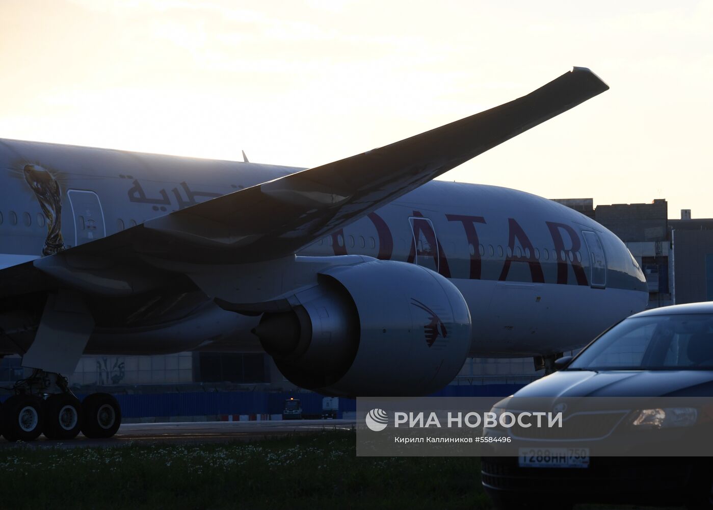 Встреча борта компании Qatar Airways в новой ливрее к ЧМ 2018 