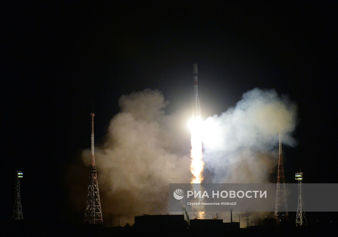 Запуск РН «Союз-2.1А» С ТГК «Прогресс МС-09» с космодрома Байконур